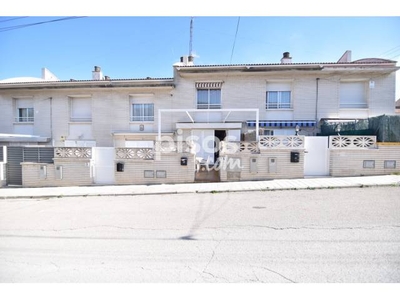 Casa adosada en venta en Masia de La Font