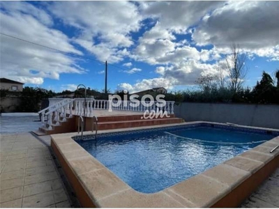 Chalet en venta en La Pobla de Vallbona