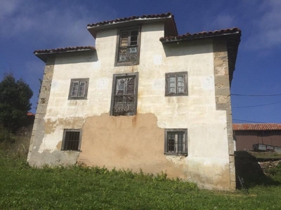 House for sale in Pravia
