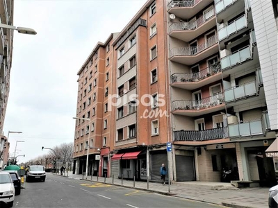 Piso en venta en Avenida de Iparragirre, cerca de Calle de Itsasalde