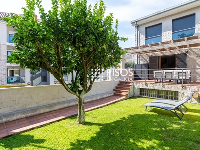 Venta de casa con piscina y terraza en Padriñán (Sanxenxo)