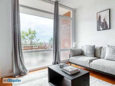 Apartamento de 4 dormitorios en alquiler en Barcelona