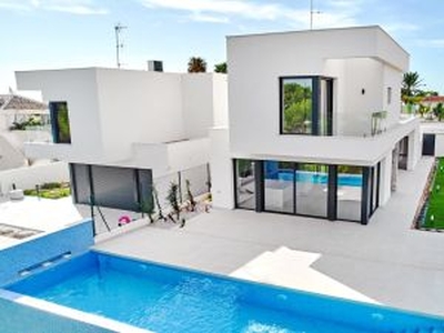 Casa en venta en Cabo Roig - La Zenia