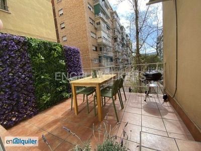 Encantador piso amueblado con terraza en La Guineueta