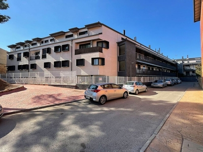 Venta de piso en calle Antonio Buero Vallejo de 3 habitaciones con piscina y garaje