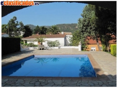 Casa-Chalet en Venta en..