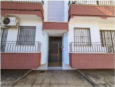 Venta Piso Marmolejo. Piso de tres habitaciones en Profesor Tierno Galván 17. Segunda planta con balcón