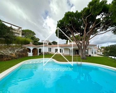 Chalet en venta en S'Agaro, Castell-Platja d'Aro, Girona