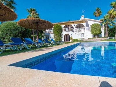 Chalet en venta en San Pedro de Alcántara Pueblo, Marbella, Málaga