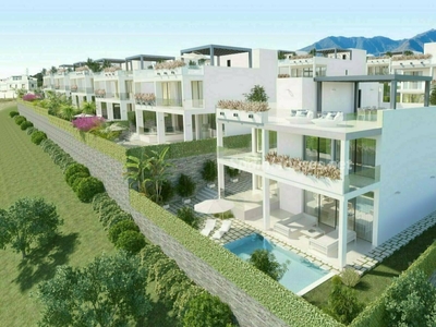 Villa en venta en Estepona