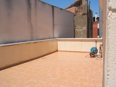 Alquiler ático atico en el centro con terraza. en Málaga