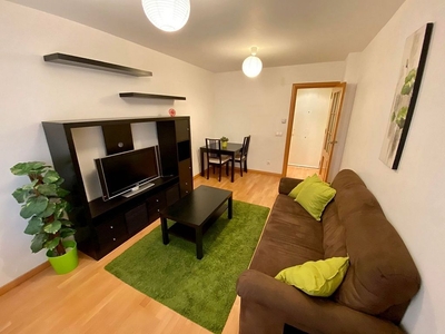 Alquiler de piso en Zaratán de 2 habitaciones con garaje y muebles