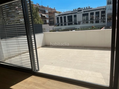 Alquiler piso en calle sant cugat 37 1º2º atractivo inmueble obra nueva en pleno centro en Sabadell