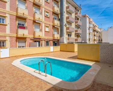 Apartamento en venta en Centro, Torrevieja, Alicante