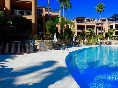 Ático en alquiler en avenida Del Mar Mediterráneo de 3 habitaciones con terraza y piscina