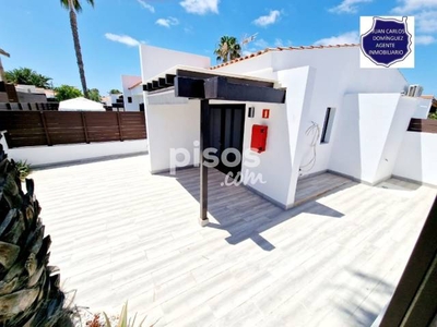 Casa adosada en venta en Avenida Touroperador Vingresor