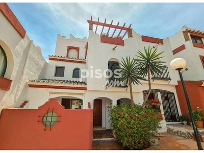 Casa adosada en venta en Calle de la Moraleja