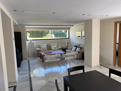 Casa preciosa villa de 5 dormitorios con piscina y vistas panorámicas en nueva andalucía - ubicación inmejorable. en Marbella