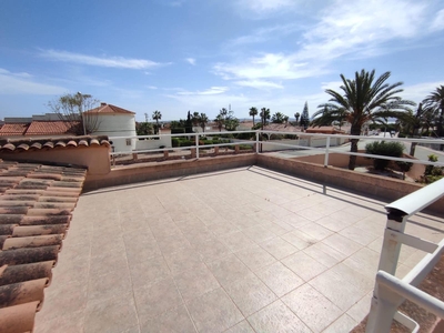 Chalet en venta en La Siesta, Torrevieja, Alicante