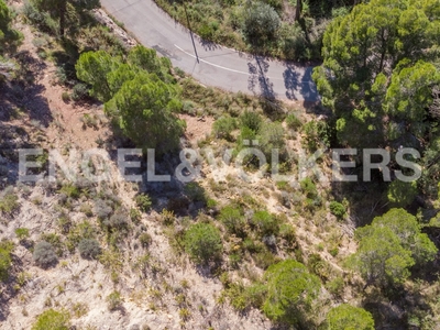 Parcela en prestigiosa urbanización con vistas al mar en Altea