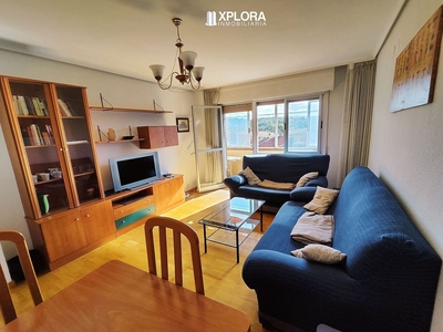 Piso en alquiler en calle Alicante de 3 habitaciones con terraza y muebles