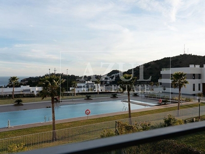 Piso en alquiler en El Mayorazgo - El Limonar de 3 habitaciones con terraza y garaje