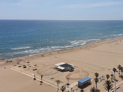 Piso en alquiler en Playa de Gandia de 4 habitaciones con terraza y piscina