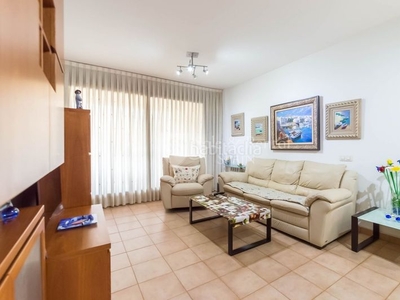 Piso precioso piso de 3 dormitorios con parking, trastero y piscina comunitaria en Santa Clotilde, en Lloret de Mar