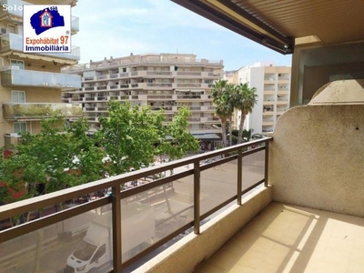 Salou – Apartamento con piscina a 200 metros de Playa Llevant