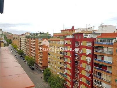 Venta Ático en Avenida de Andalucía Jaén. Buen estado con terraza