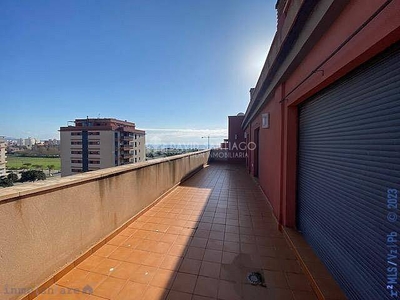 Venta Ático Vélez-Málaga. Buen estado plaza de aparcamiento con balcón