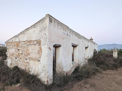 Venta Casa rústica en El Pantanet i Les Moles Ulldecona. A reformar 133 m²
