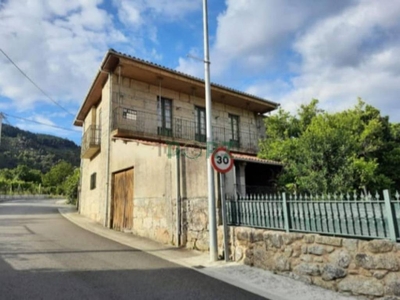 Venta Casa rústica Ourense. A reformar 200 m²