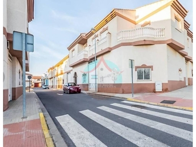 Venta Casa unifamiliar en Calle BALCANES 26 El Ejido. Buen estado con terraza 266 m²