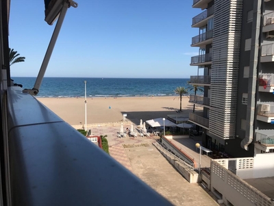 Venta de piso con piscina en Cullera