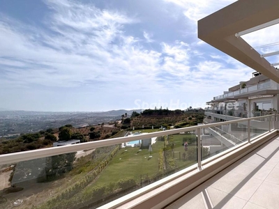 Apartamento ático en venta en La Cala Golf - Lagar Martell, Mijas