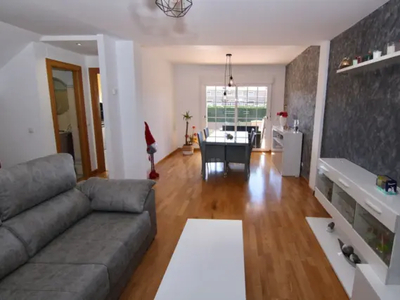 Casa adosada en venta en Urbanización Ciudad Golf, 7 en Grijota por 209,900 €