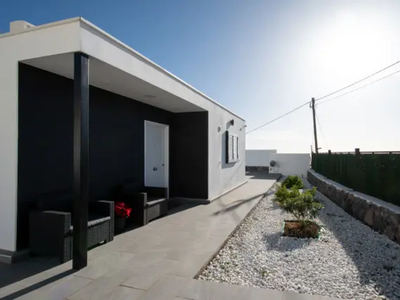 Casa en venta en Las Cuevecitas en Igueste por 409,000 €