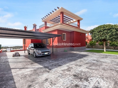 Casa independiente en venta en Finestrat