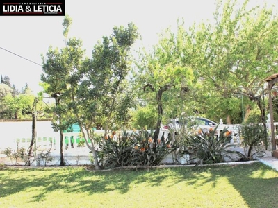 Chalet en venta en Alcalá de Guadaira