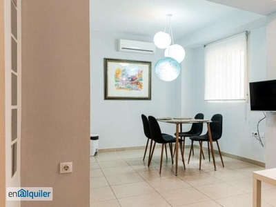 Elegante apartamento de 1 dormitorio en alquiler en Ciutat Vella