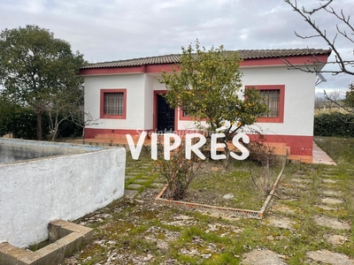 Finca en venta en Don Álvaro