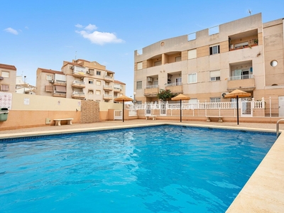 Piso ático en venta en Nueva Torrevieja, Torrevieja