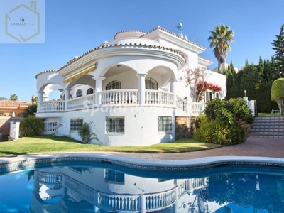 Villa en venta en Hacienda Torrequebrada, Benalmádena