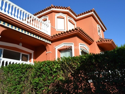 Villa en venta en Mijas