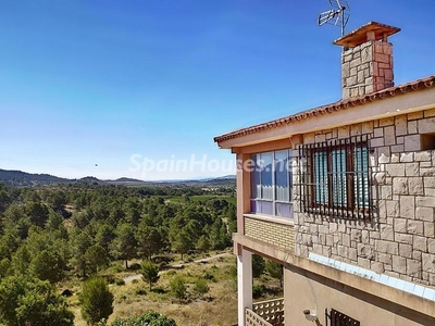 Villa en venta en Vilamarxant