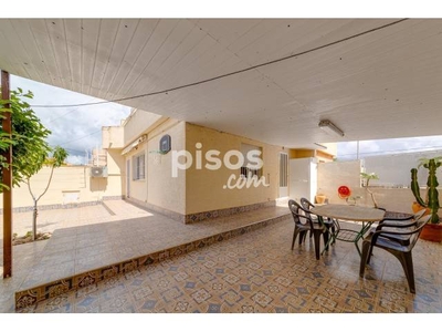 Casa adosada en venta en Cabo Roig