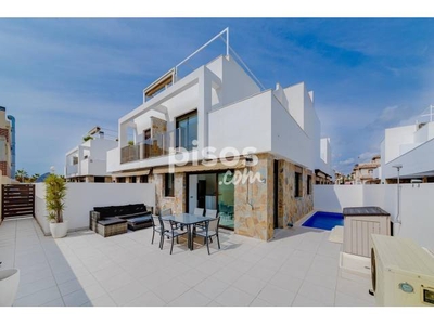 Casa adosada en venta en Lomas de Cabo Roig