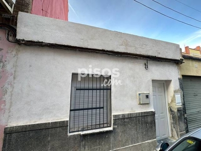 Casa en venta en Calle de Tirant lo Blanc, cerca de Calle de María Auxiliadora