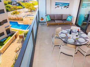 Alquiler de ático en Arenal de 3 habitaciones con terraza y piscina
